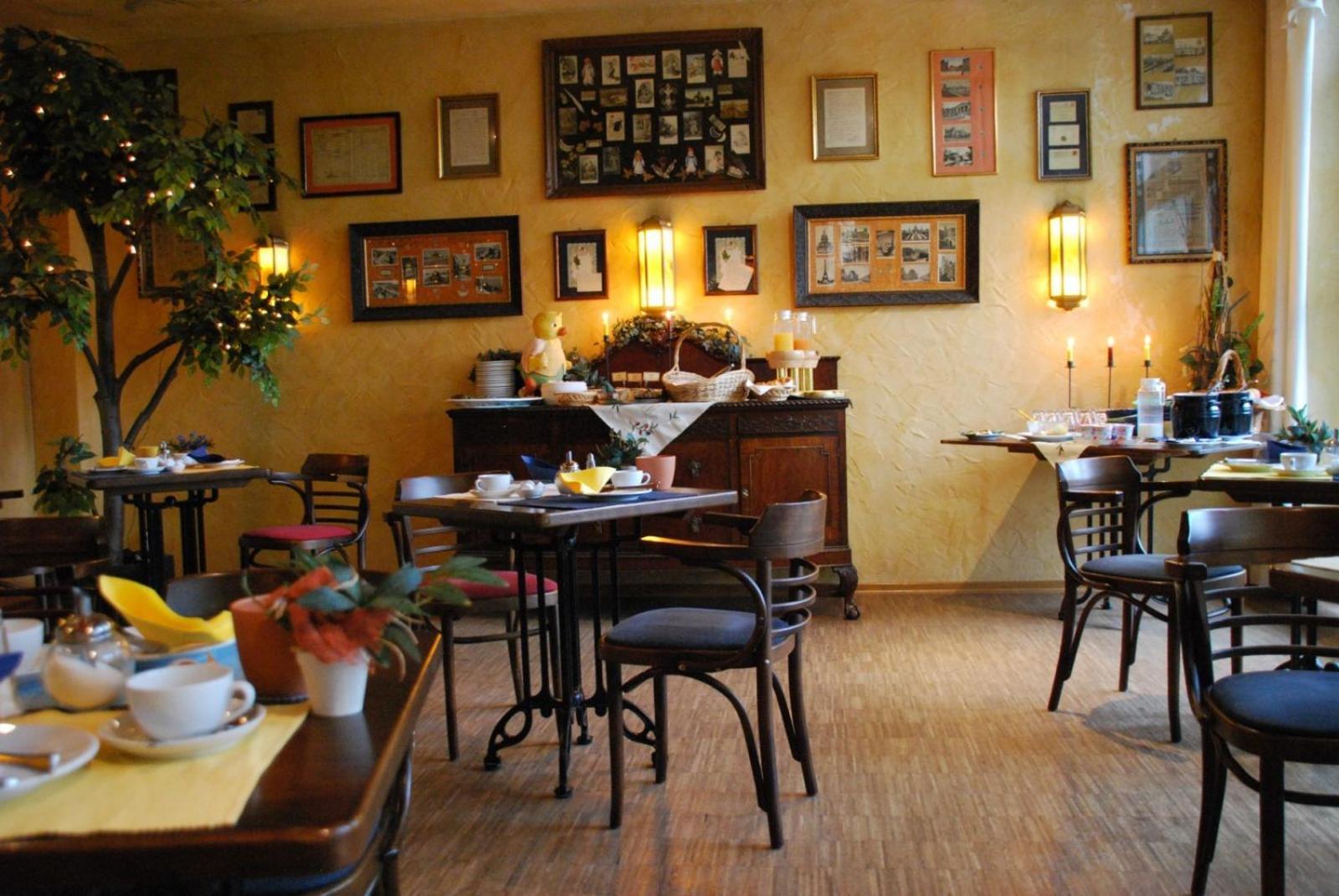 波斯塔斯皇宫酒店 陶努斯山区克龙贝格 外观 照片